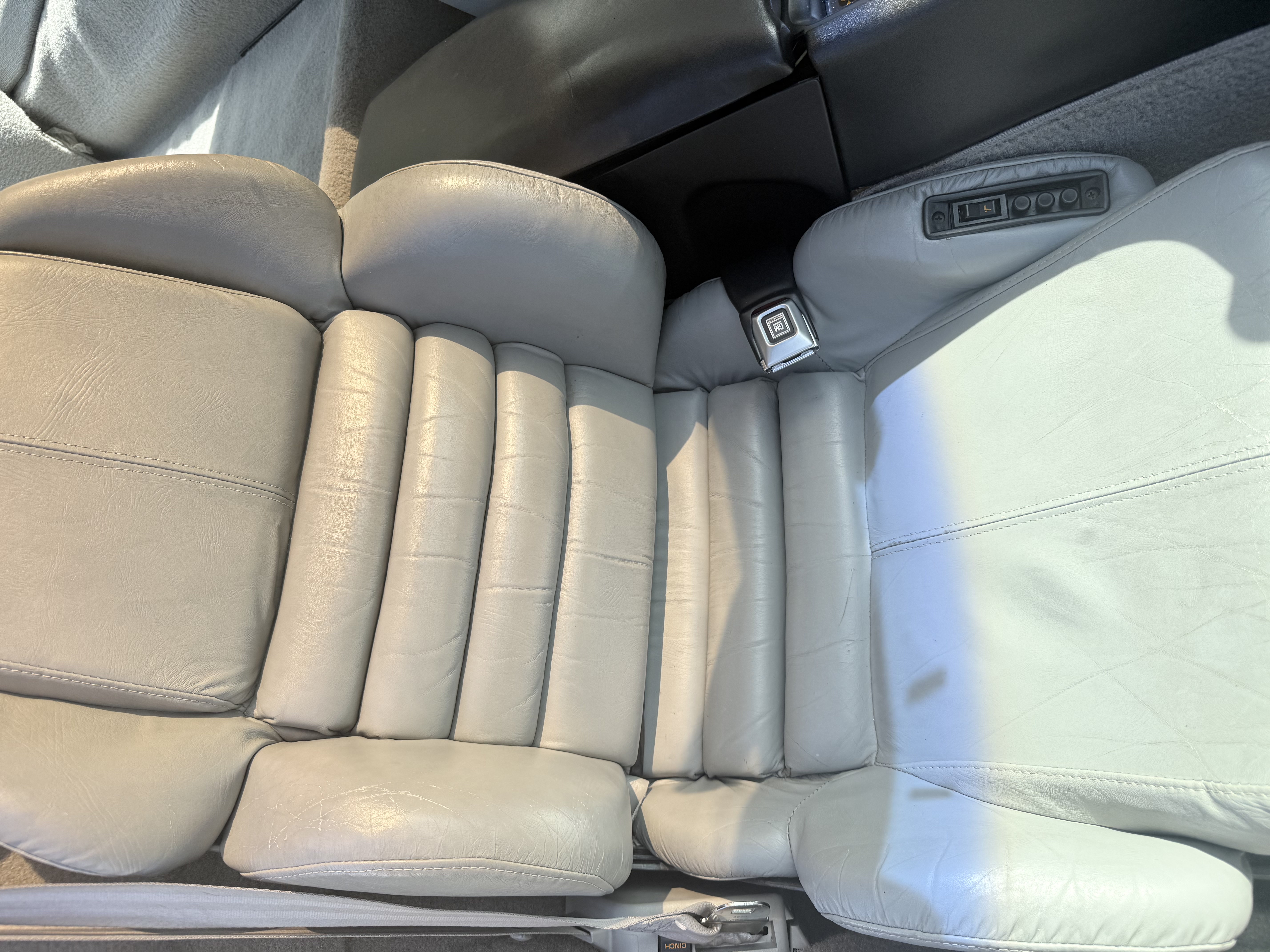 Used 1992 Chevrolet Corvette Coupe RWD image 17