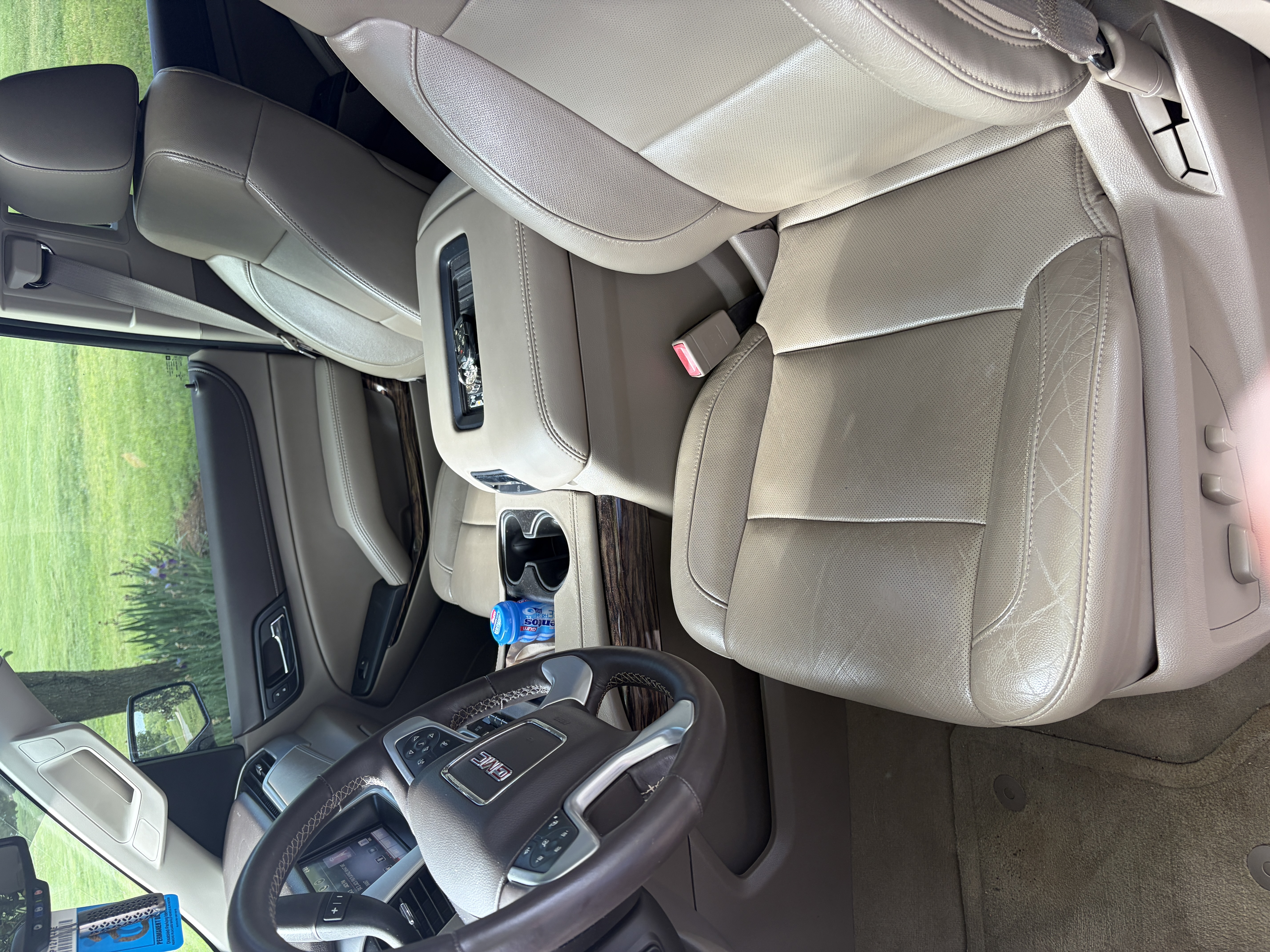 Used 2015 GMC Yukon XL SLT w/ Open Road Package AWD/4WD image 6