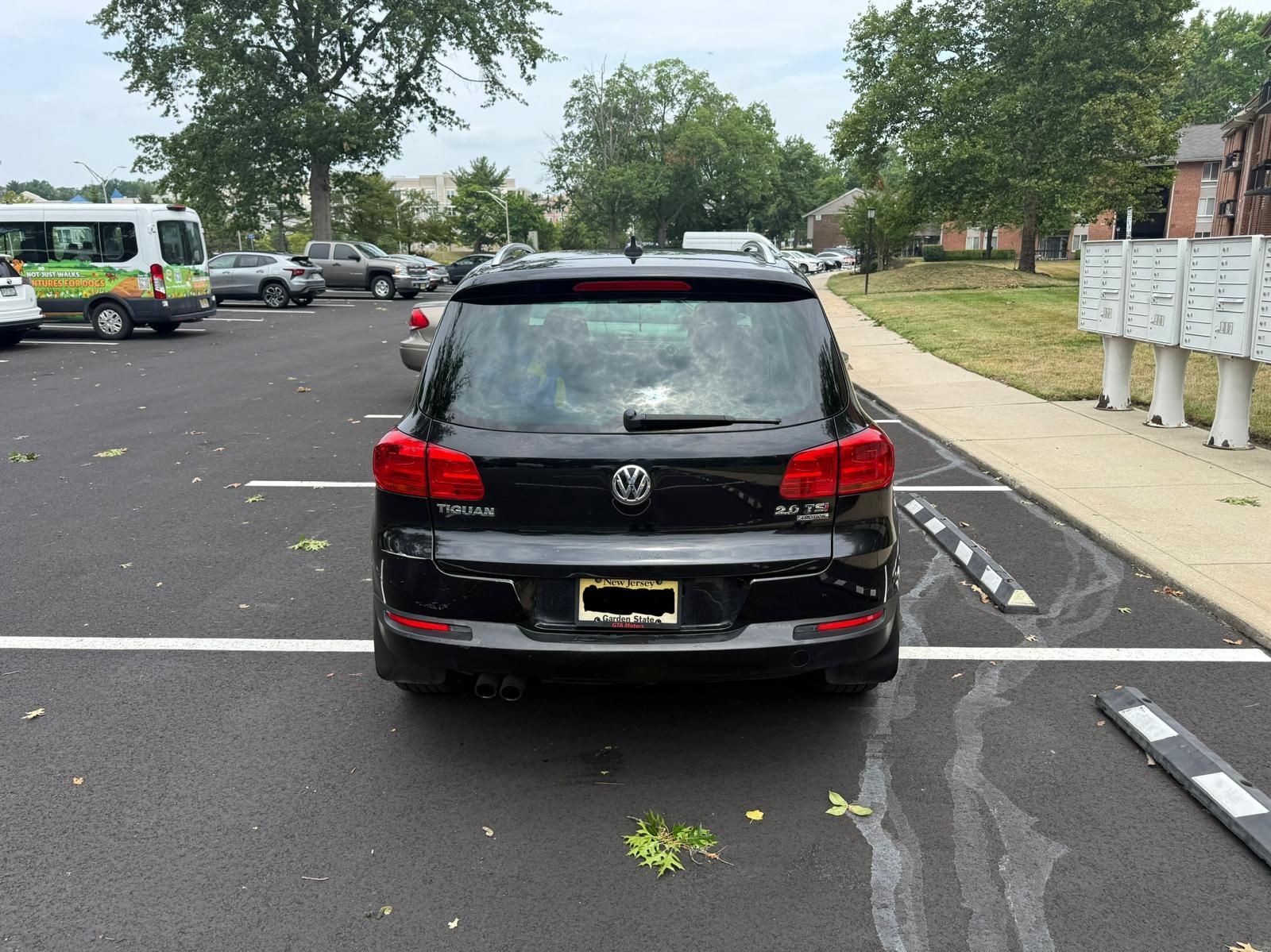Used 2015 Volkswagen Tiguan SEL AWD/4WD image 2
