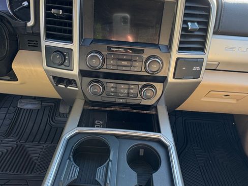 Used 2019 Ford F350 Lariat w/ Chrome Package image 1