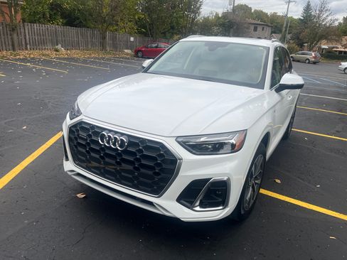 Used 2022 Audi Q5 2.0T Premium image 2