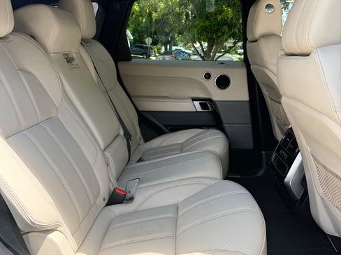 Used 2017 Land Rover Range Rover Sport image 19