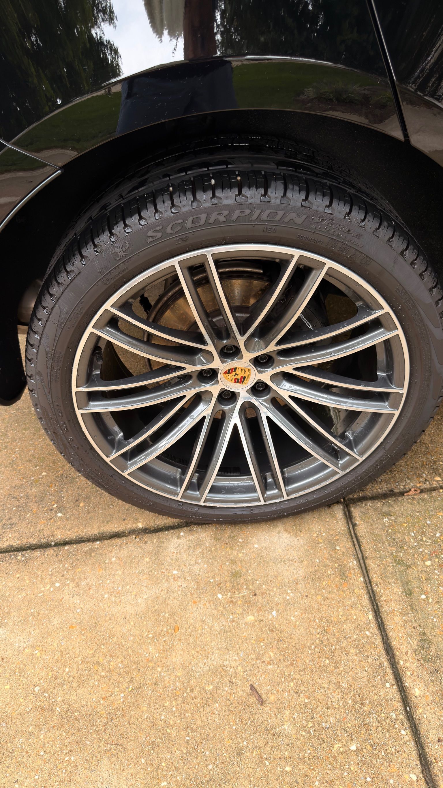 Used 2023 Porsche Macan AWD/4WD image 19