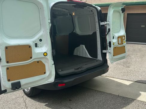 Used 2020 Ford Transit Connect XL image 15