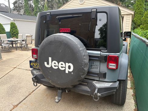 Used 2014 Jeep Wrangler Sport AWD/4WD image 5
