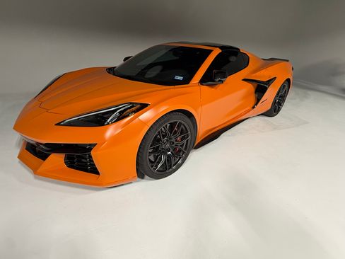 Used 2023 Chevrolet Corvette Z06 RWD image 5