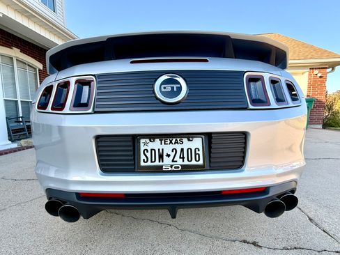 Used 2012 Ford Mustang GT Premium w/ Brembo Brake Pkg image 13