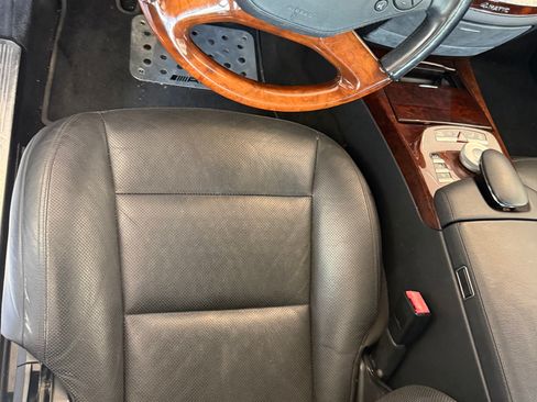 Used 2011 Mercedes-Benz S 550 4MATIC image 13