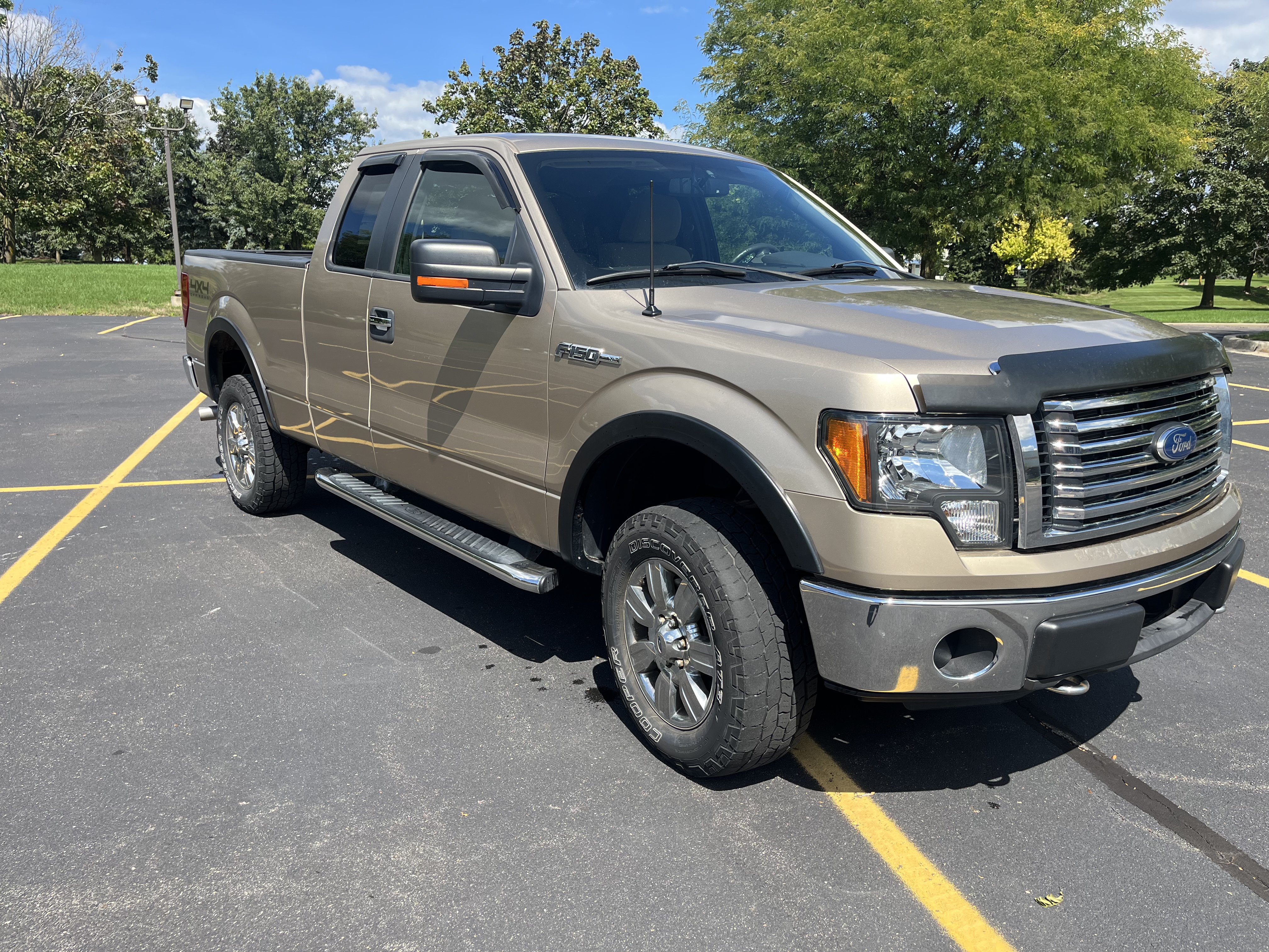 Used 2011 Ford F150 XLT w/ XLT Chrome Pkg AWD/4WD image 1