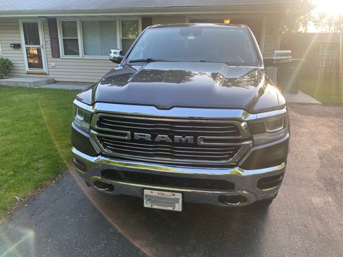 Used 2022 RAM 1500 Laramie AWD/4WD image 4