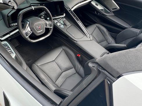 Used 2024 Chevrolet Corvette Z06 image 12