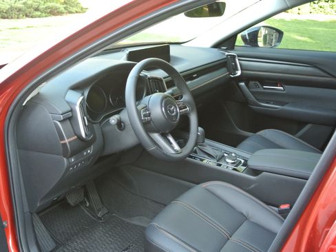 Used 2025 MAZDA CX-50 2.5 Hybrid w/ Weather Package image 6