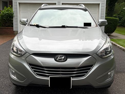 Used 2015 Hyundai Tucson SE AWD/4WD image 2