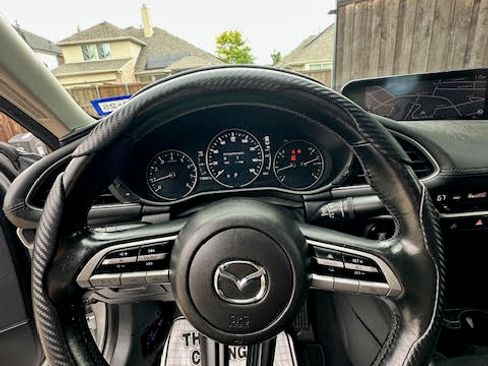 Used 2020 MAZDA MAZDA3 Sedan w/ Select Package image 6