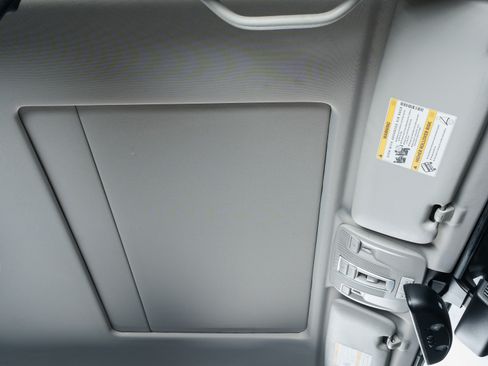 Used 2016 Mercedes-Benz G 550 image 15