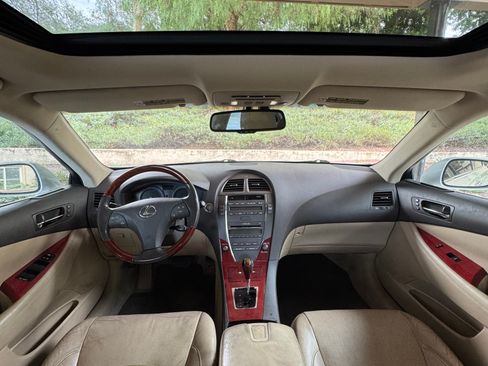 Used 2009 Lexus ES 350 w/ Premium Pkg Plus FWD image 4