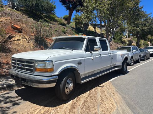 Used 1996 Ford F350 2WD Crew Cab image 1