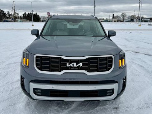 Used 2024 Kia Telluride SX Prestige w/ Towing Package image 1