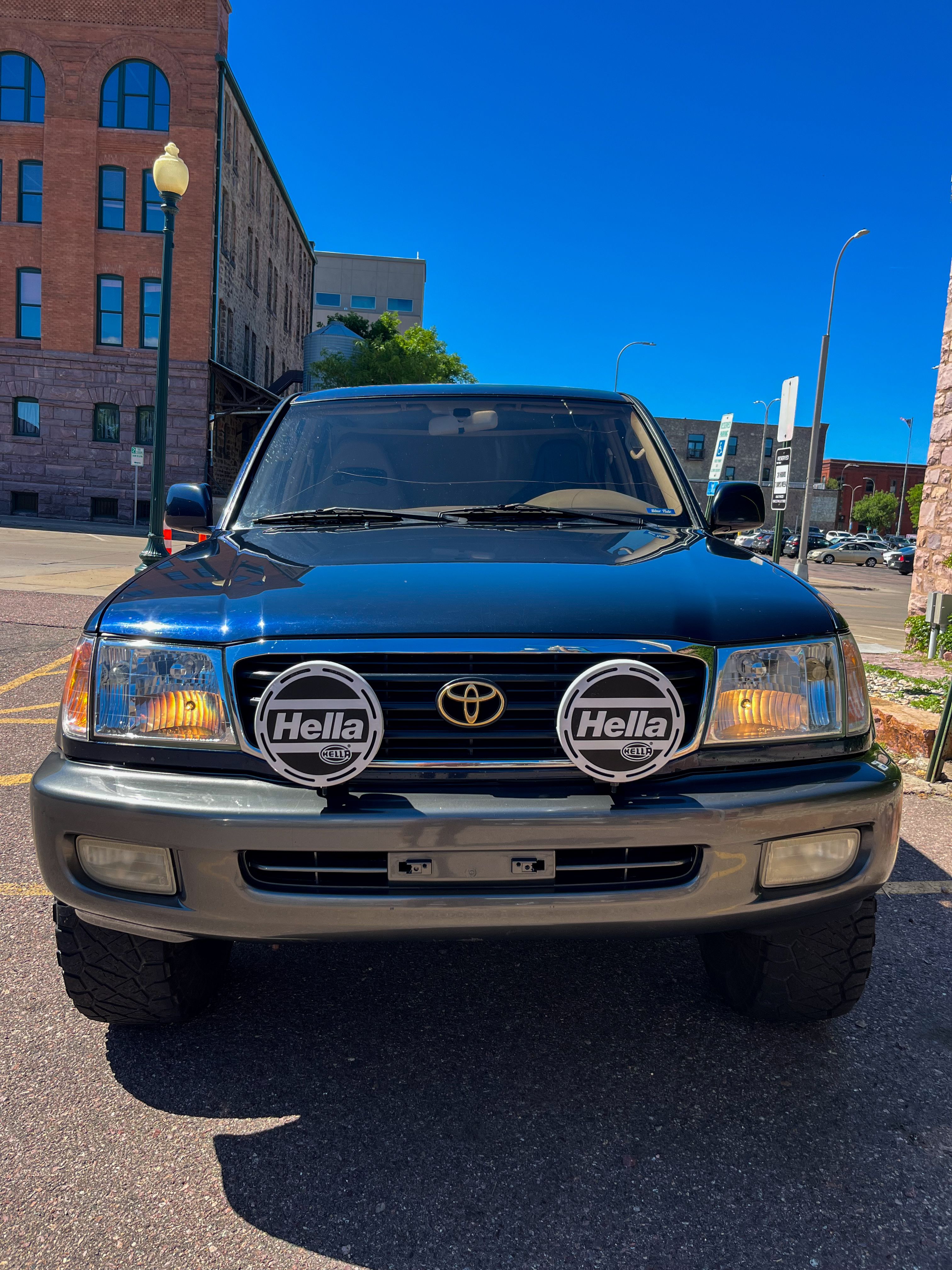 Used 1998 Toyota Land Cruiser AWD/4WD image 9