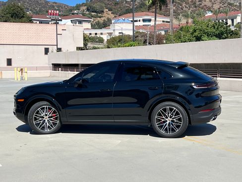 Used 2026 Porsche Cayenne S AWD/4WD image 8