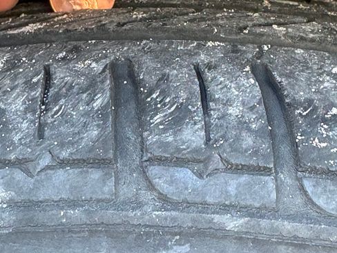 Used 2005 Toyota Corolla CE image 12