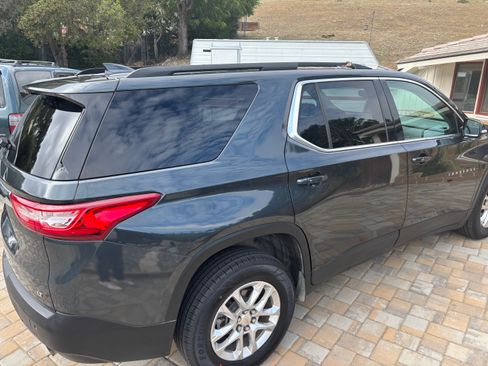 Used 2019 Chevrolet Traverse LT FWD image 13
