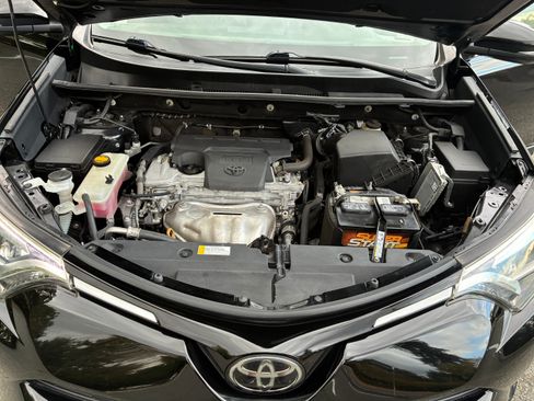 Used 2016 Toyota RAV4 Limited AWD/4WD image 10