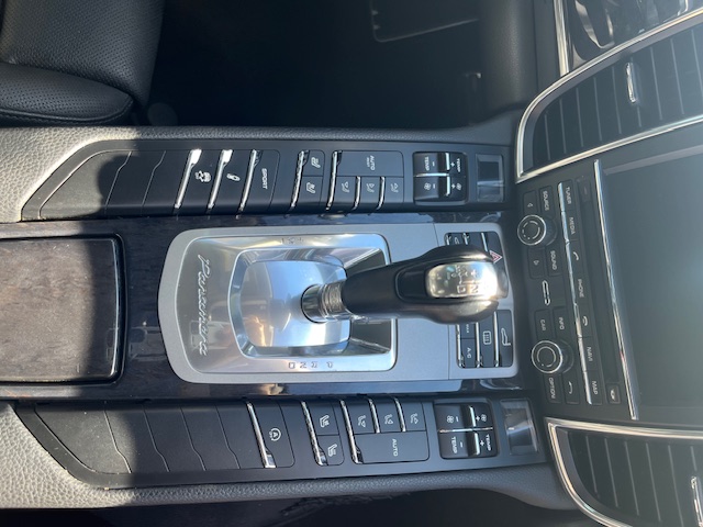 Used 2014 Porsche Panamera S RWD image 32