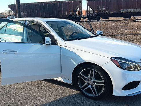 Used 2016 Mercedes-Benz E 350 4MATIC Sedan image 5