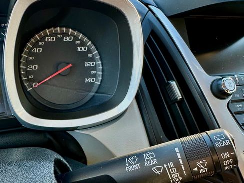 Used 2015 Chevrolet Equinox LTZ image 15