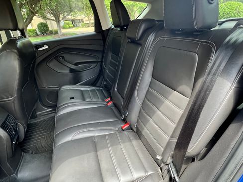 Used 2017 Ford Escape Titanium FWD image 12