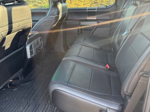 Used 2019 Ford F150 Raptor w/ Equipment Group 801A Mid image 14