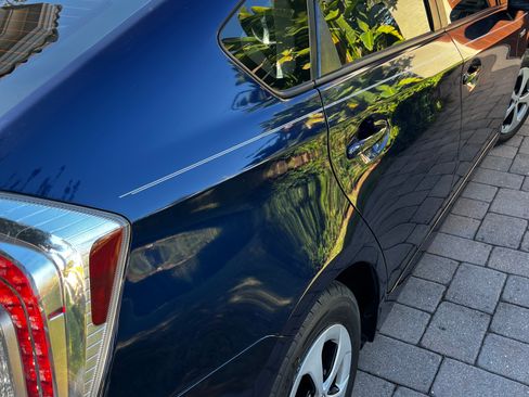 Used 2015 Toyota Prius Two image 4