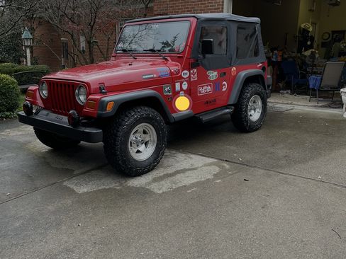 Used 1997 Jeep Wrangler SE AWD/4WD image 1