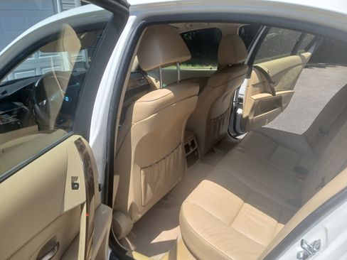 Used 2006 BMW 530i Sedan image 12