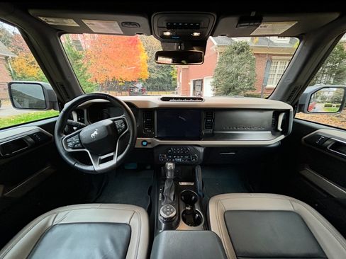 Used 2023 Ford Bronco Wildtrak image 12