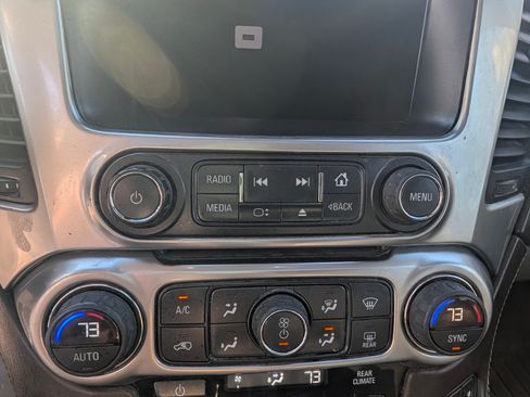 Used 2015 Chevrolet Suburban LTZ image 5