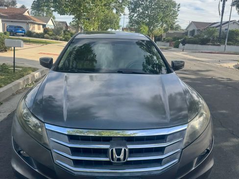 Used 2011 Honda Crosstour EX-L image 2