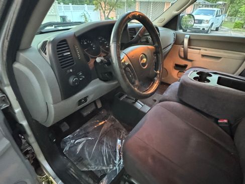 Used 2013 Chevrolet Silverado 1500 W/T AWD/4WD image 18