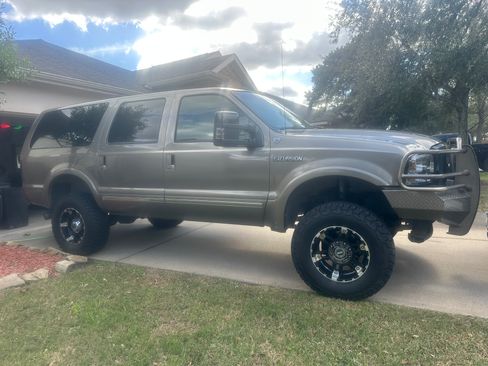 Used 2003 Ford Excursion Limited image 12