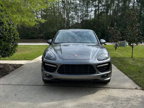 Used 2014 Porsche Cayenne GTS AWD/4WD image 6