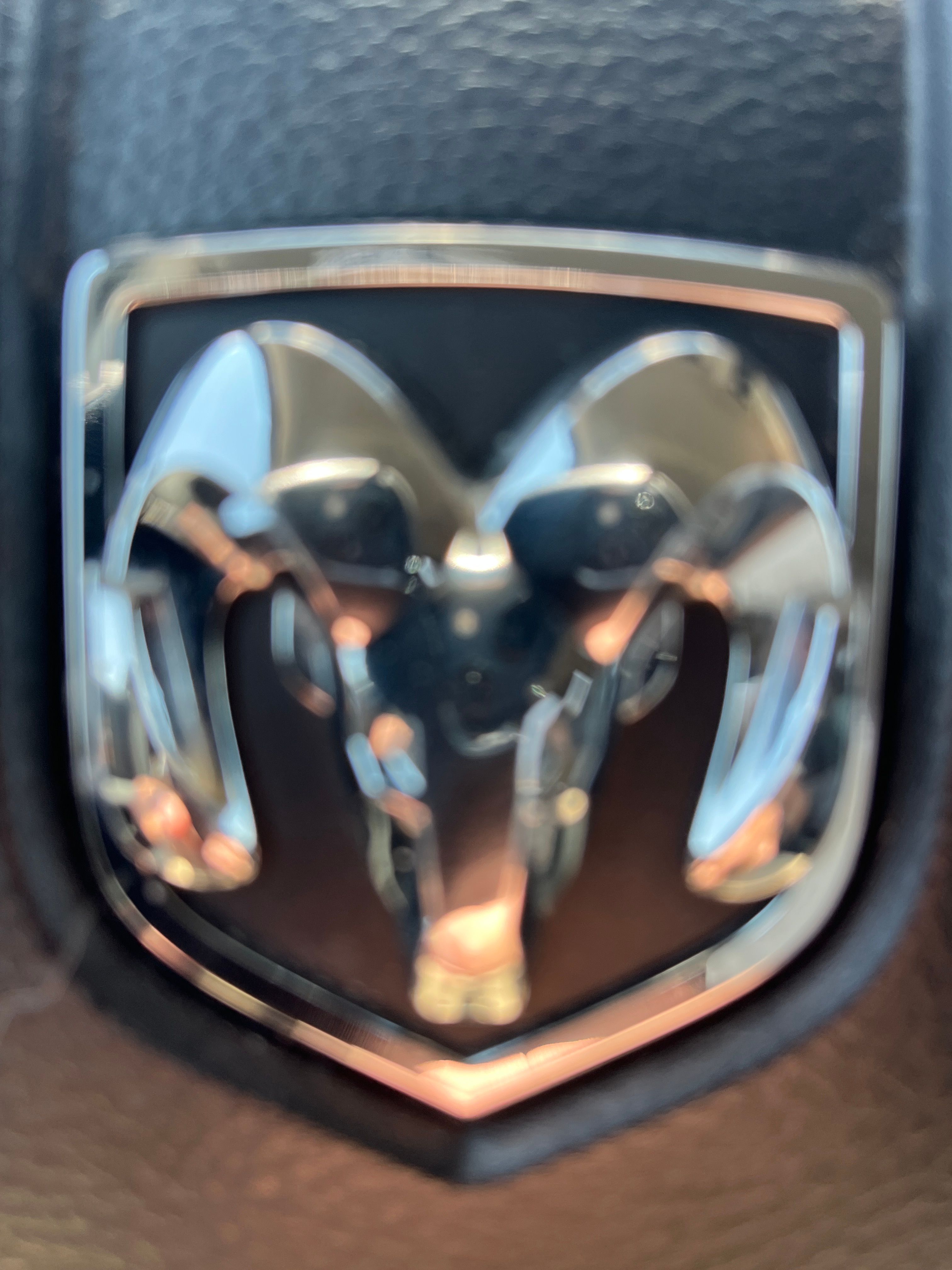 Used 2019 RAM 1500 Classic SLT AWD/4WD image 19