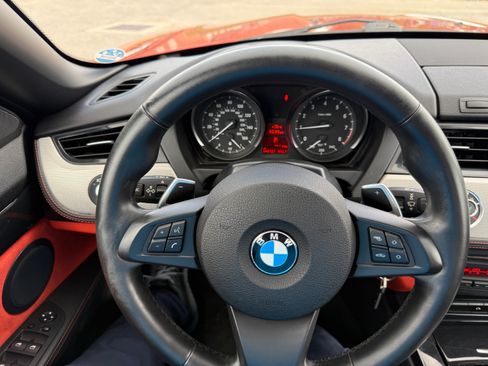 Used 2015 BMW Z4 sDrive28i RWD image 11