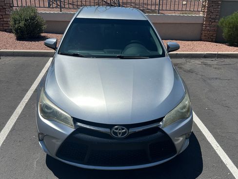 Used 2015 Toyota Camry SE FWD image 2