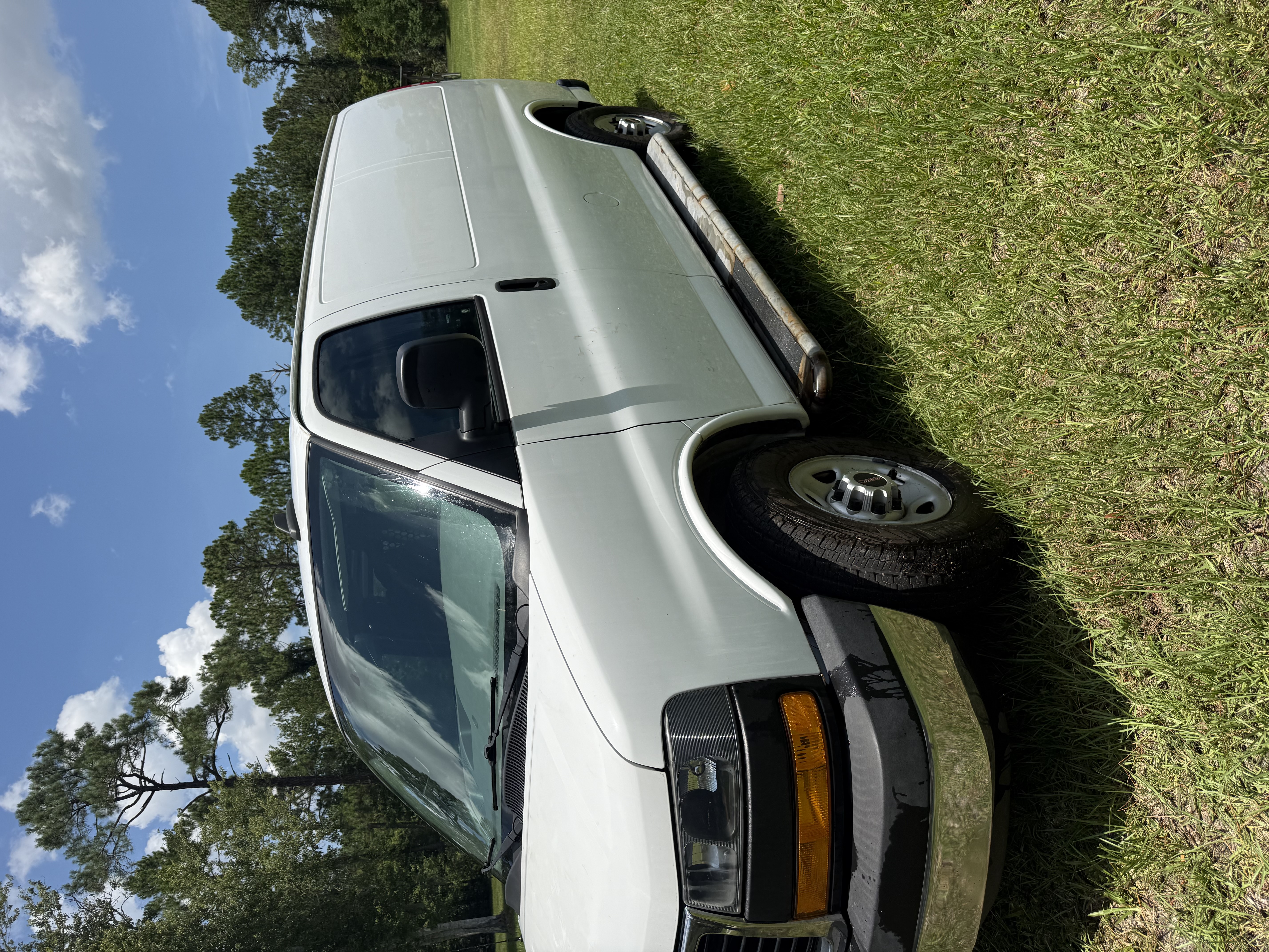 Used 2019 GMC Savana 2500 w/ Driver Convenience Package RWD image 1