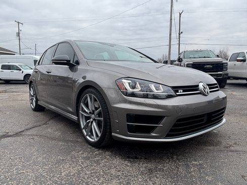 Used 2017 Volkswagen Golf Hatchback Sedan 4D image 1