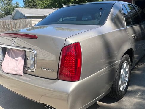 Used 2002 Cadillac De Ville FWD image 11