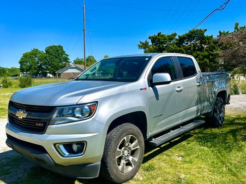 Used 2017 Chevrolet Colorado Z71 AWD/4WD image 1