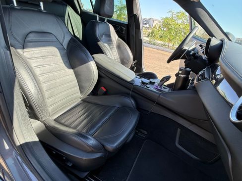 Used 2019 Alfa Romeo Giulia Ti image 23