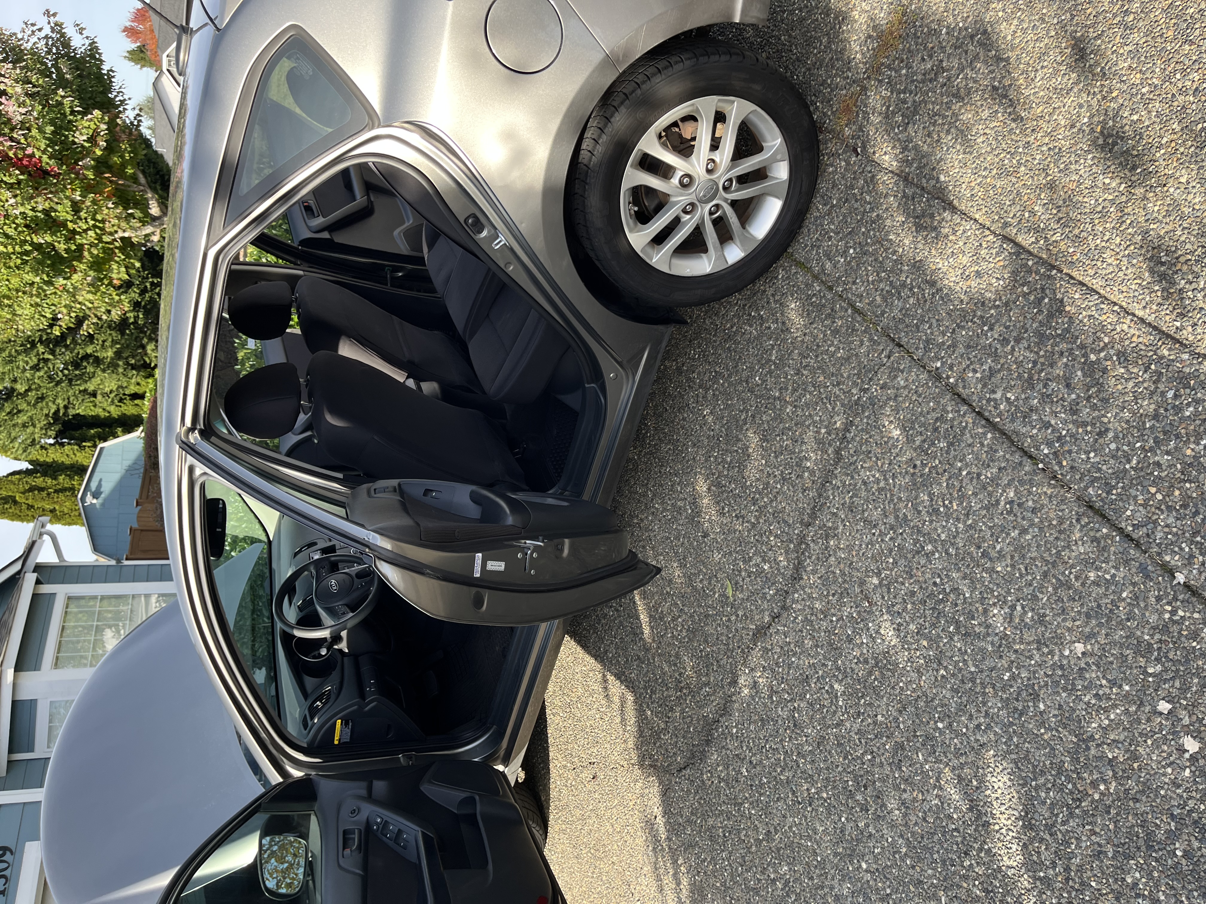 Used 2012 Kia Forte EX FWD image 11